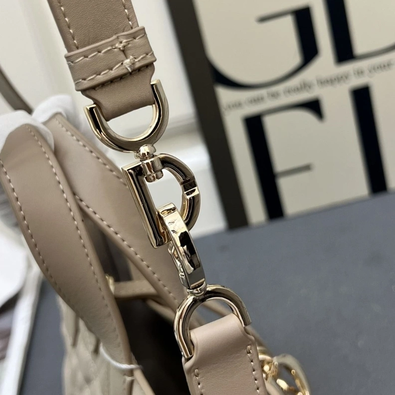 Sophisticated Dxxr Shopping Bags 61577
