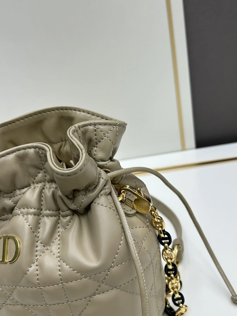 Dxxr Bucket Bags Sleek 61799