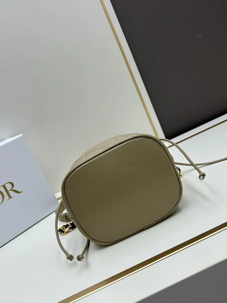 Dxxr Bucket Bags Sleek 61799