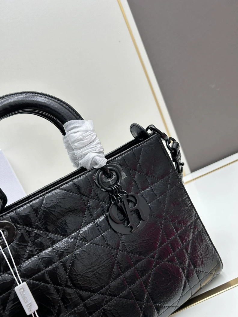 Versatile Dxxr Travel Bags 61462