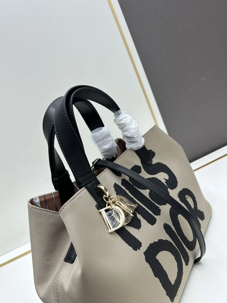 Minimalist Dxxr Travel Bags 61372