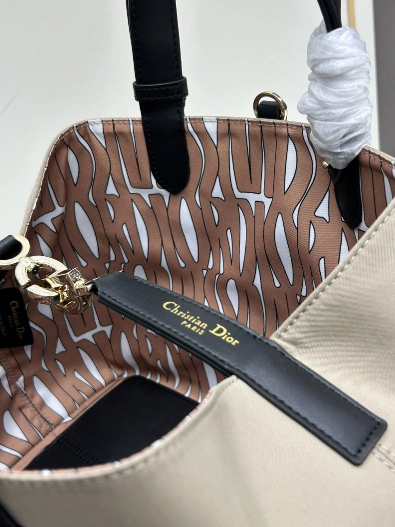 Minimalist Dxxr Travel Bags 61372