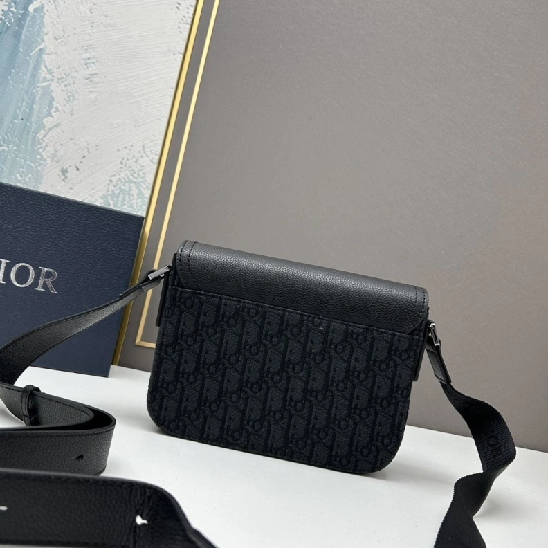 Versatile Dxxr Satchel bags 61644