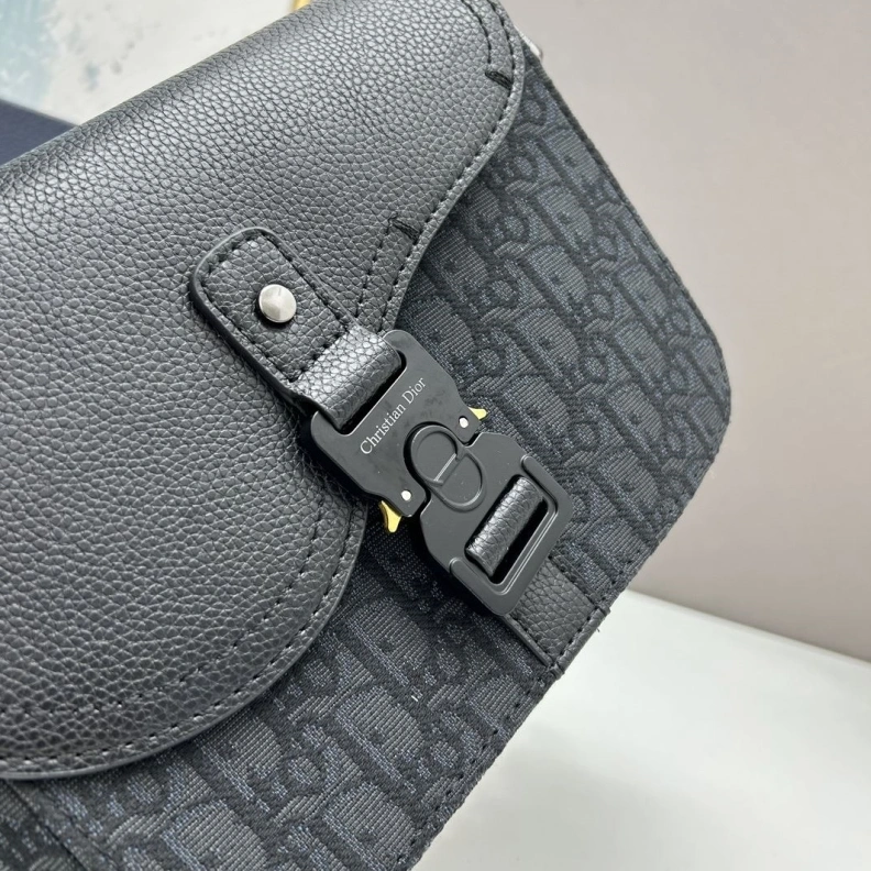 Versatile Dxxr Satchel bags 61644
