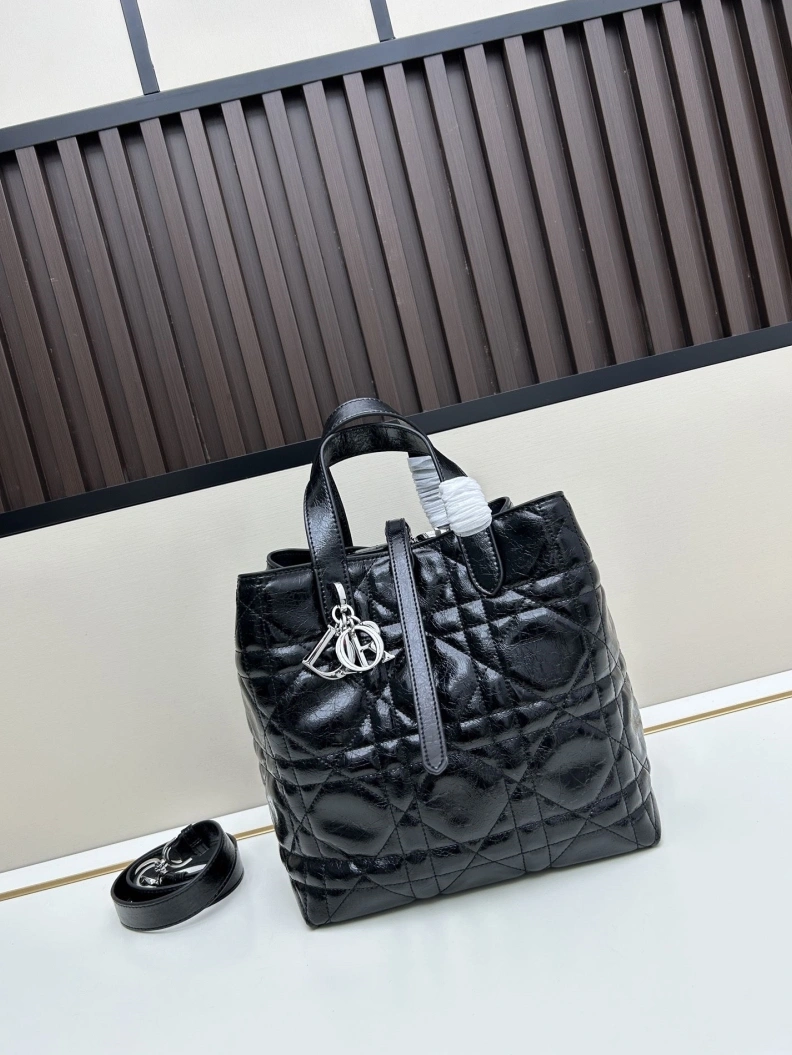 Cozy Dxxr Travel Bags 61428