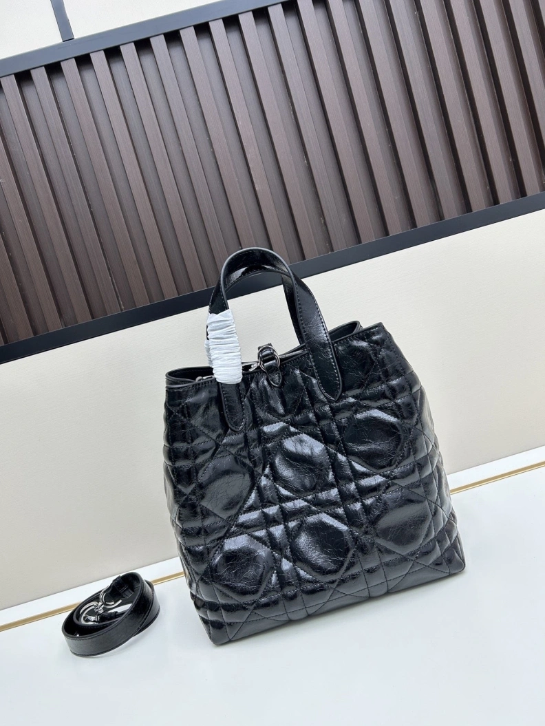 Cozy Dxxr Travel Bags 61428