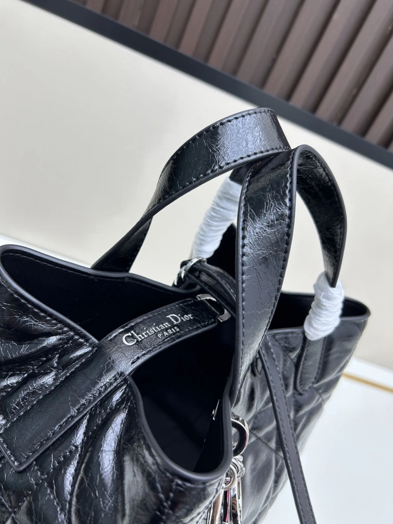 Cozy Dxxr Travel Bags 61428
