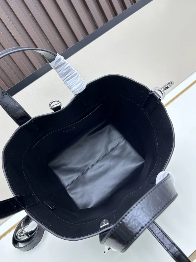 Cozy Dxxr Travel Bags 61428
