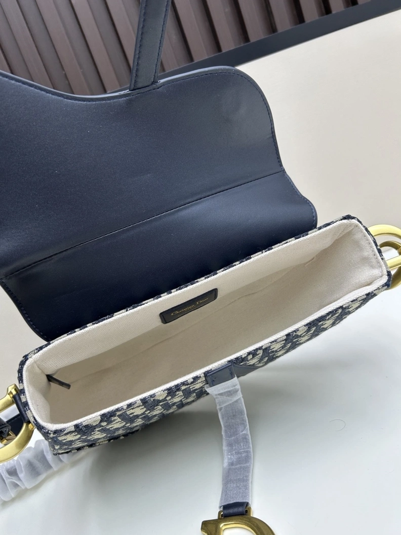 Dxxr Saddle Bags Cozy 61704