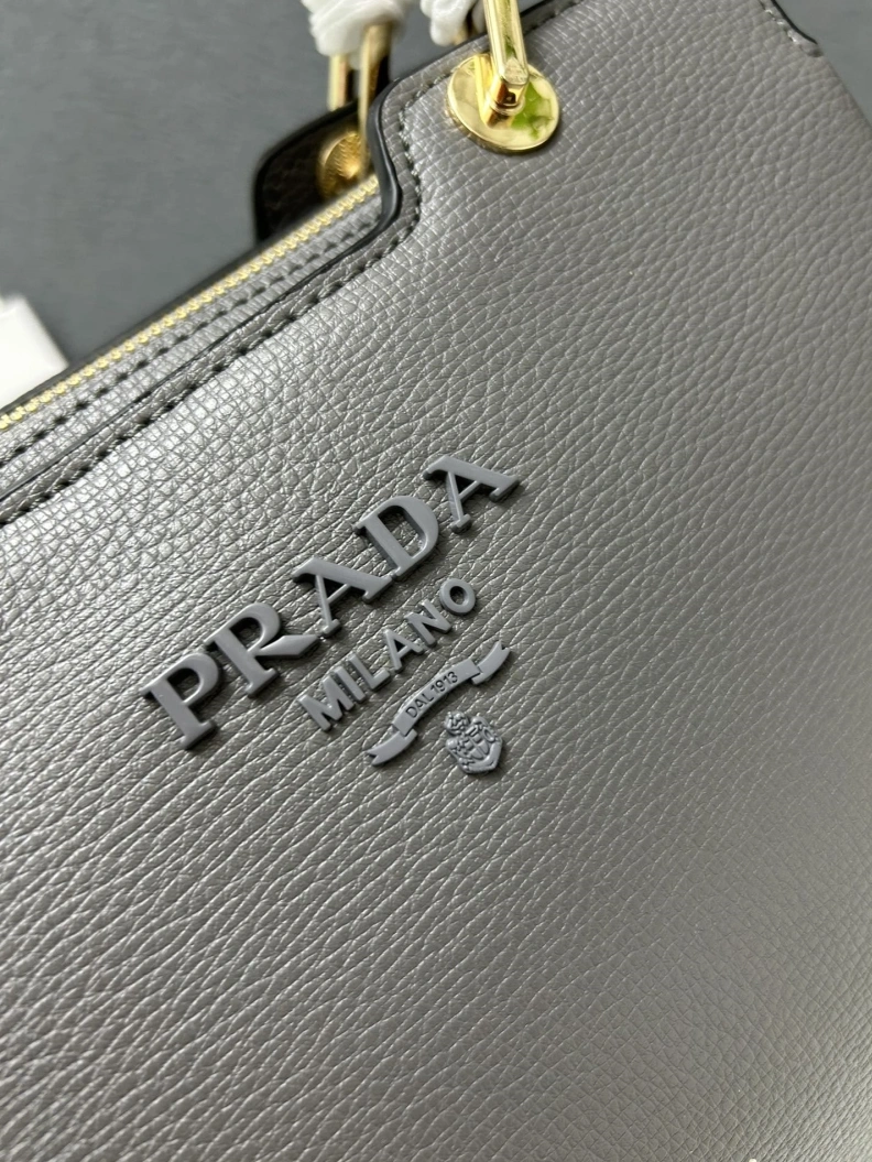 HighQuality Prxdx Top Handle Bags 58080