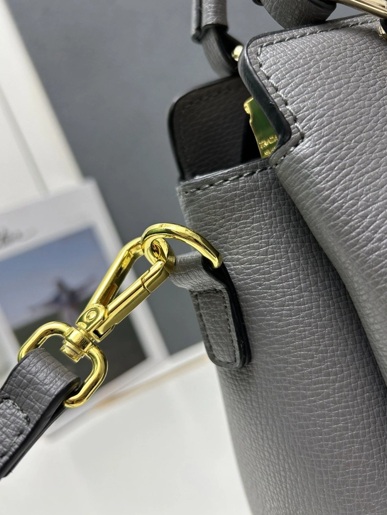 HighQuality Prxdx Top Handle Bags 58080