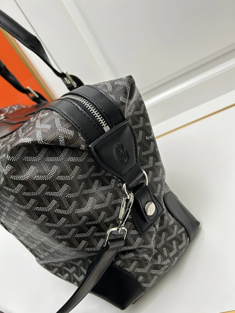 Bold Gxyxrd Travel Bags 77860