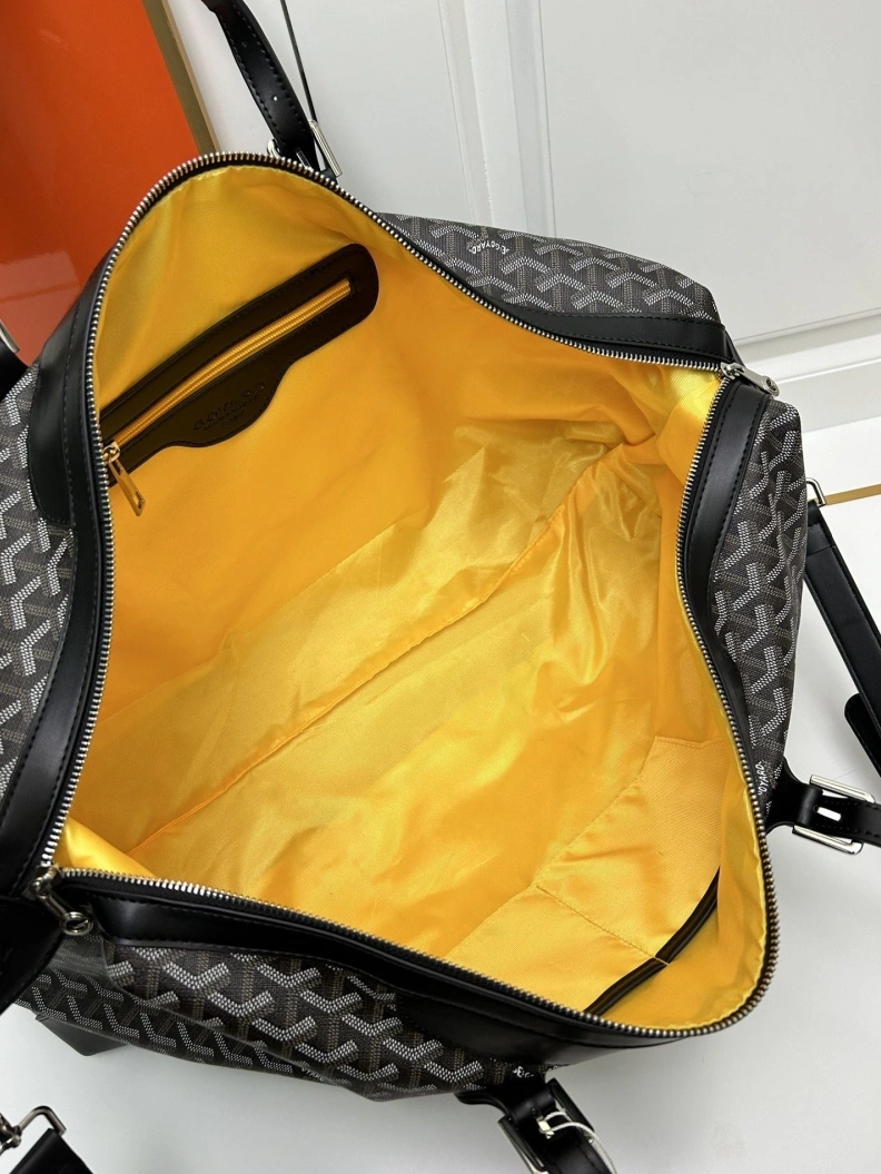 Bold Gxyxrd Travel Bags 77860