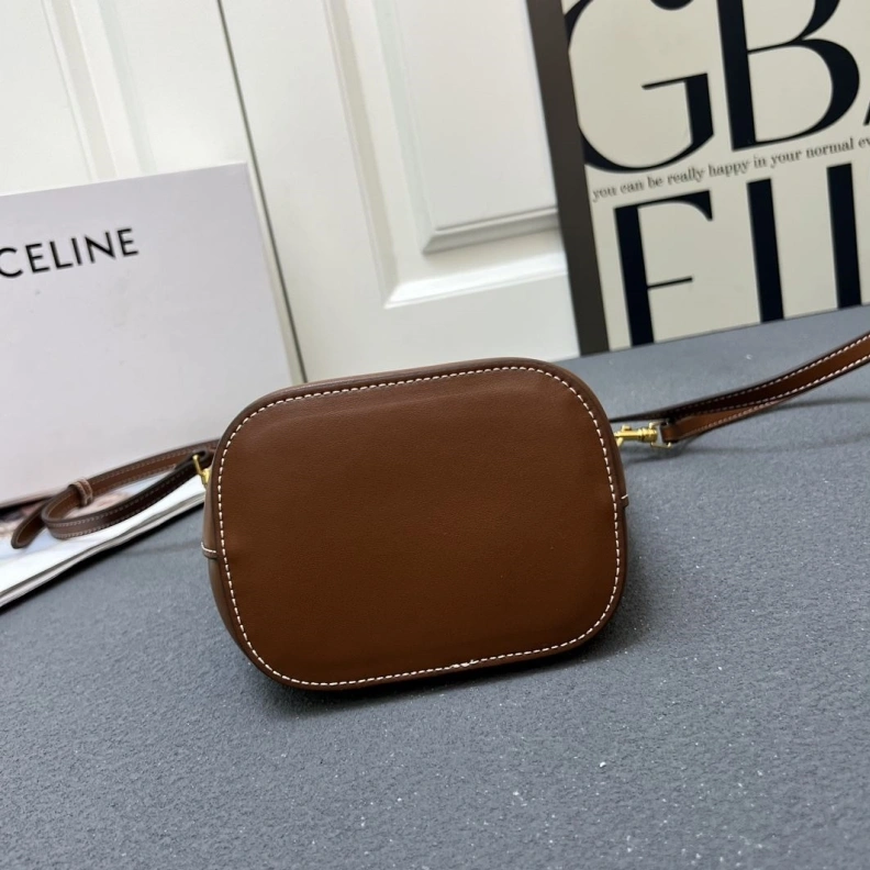 WellDesigned Cxlxne Bucket Bags 78392