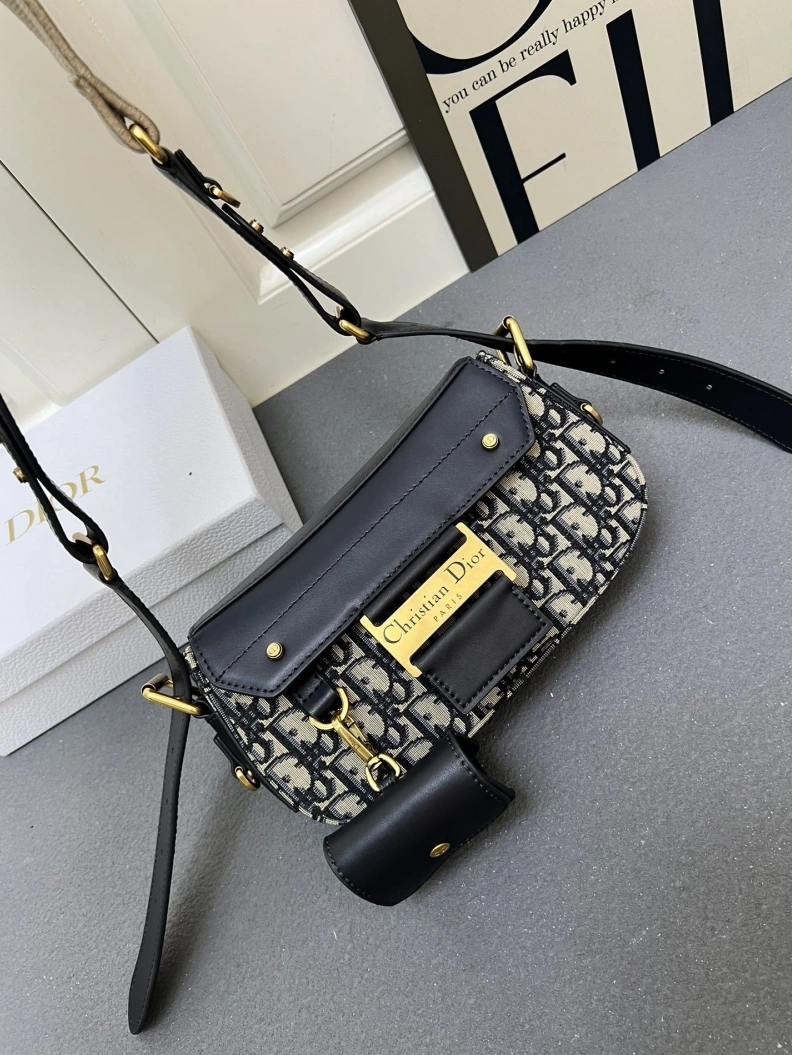 Cozy Dxxr Satchel bags 61639