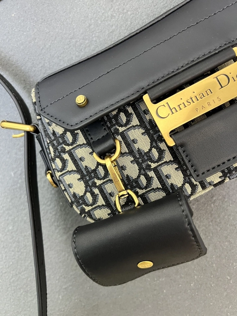 Cozy Dxxr Satchel bags 61639