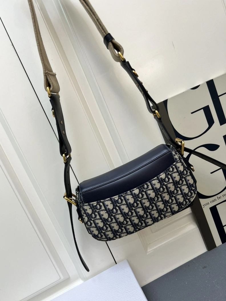 Cozy Dxxr Satchel bags 61639