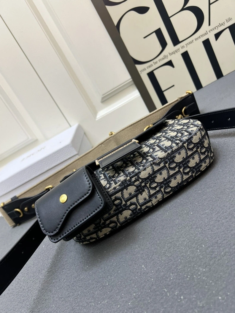 Cozy Dxxr Satchel bags 61639