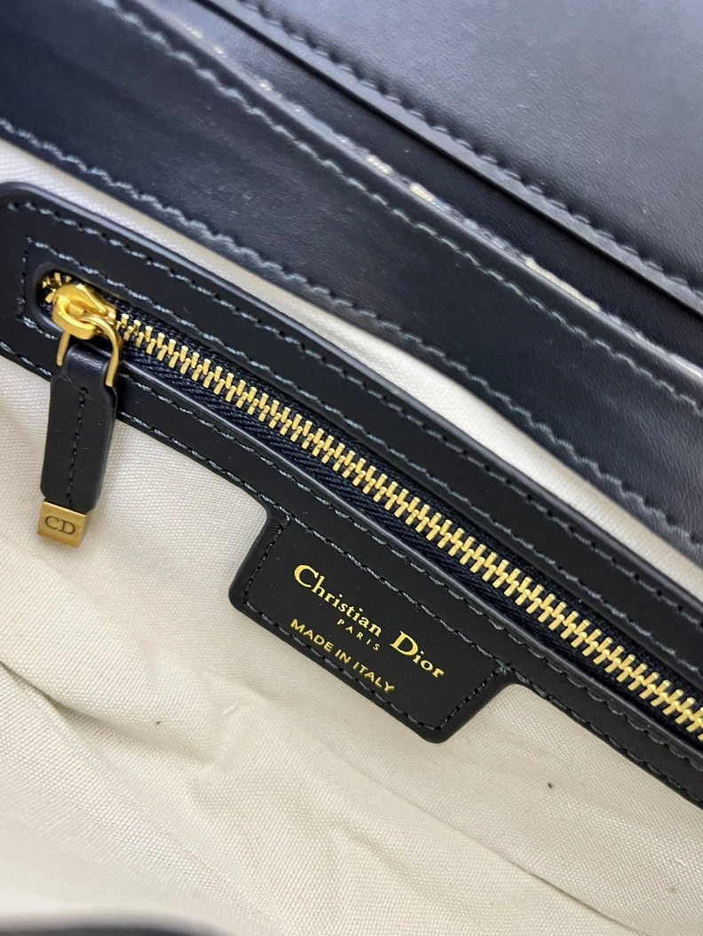 Cozy Dxxr Satchel bags 61639