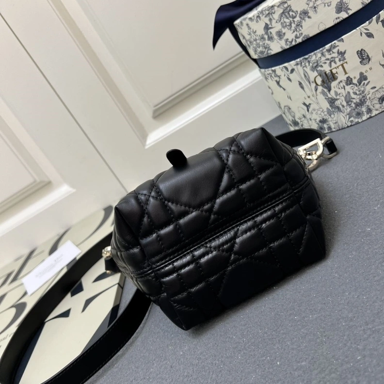 Breathable Dxxr Shopping Bags 61581