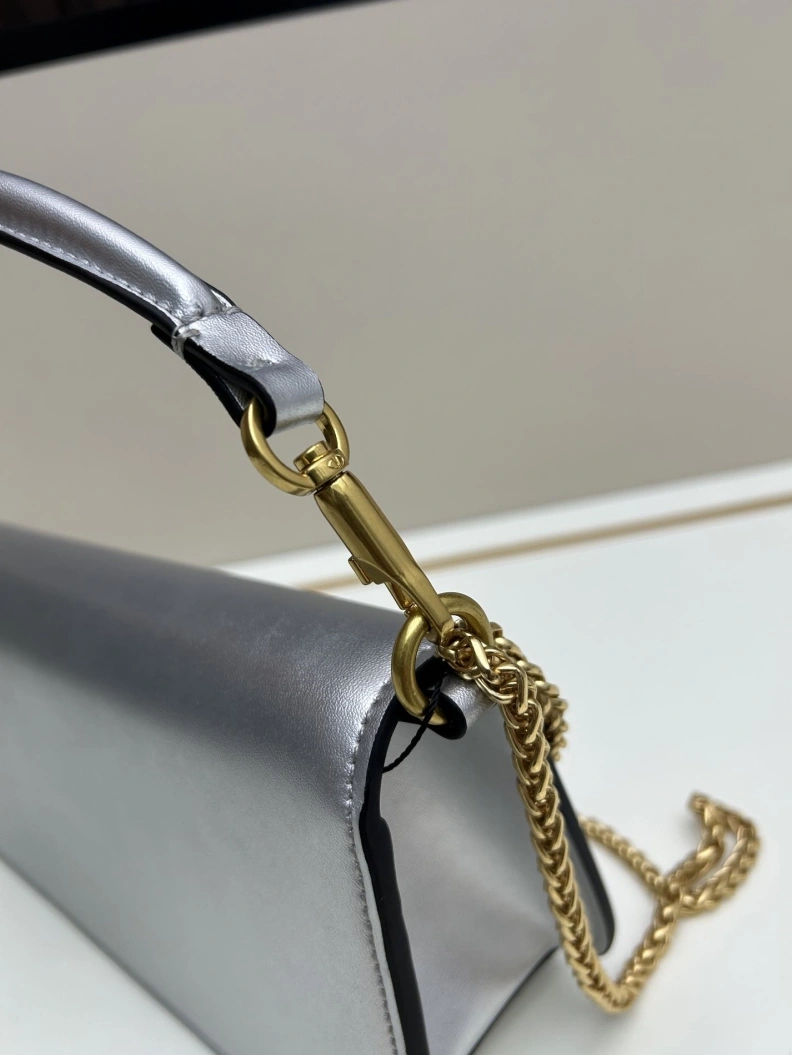 Vxlxntino Satchel Bags ModernLook 76776