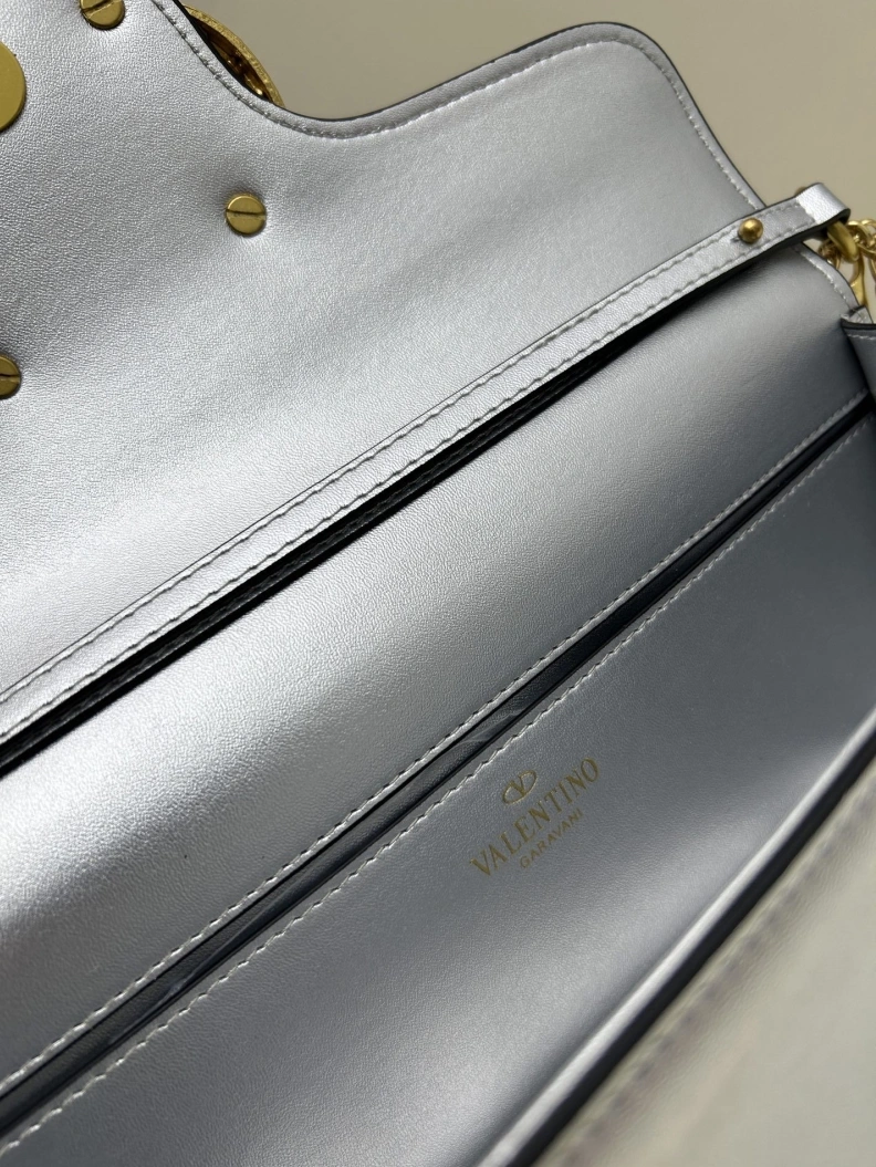 Vxlxntino Satchel Bags ModernLook 76776