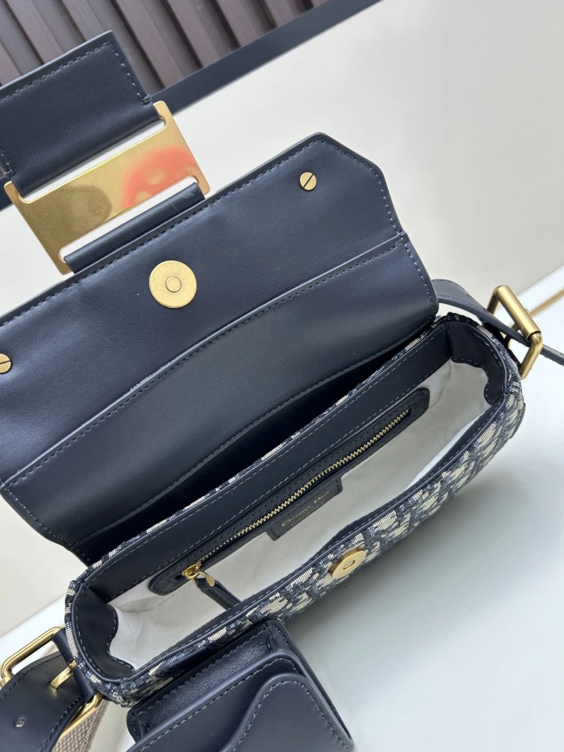 Dxxr Satchel bags EyeCatching 61637