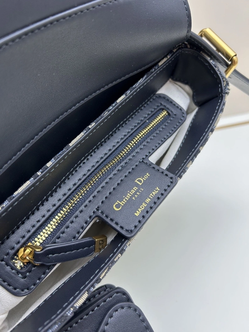 Dxxr Satchel bags EyeCatching 61637