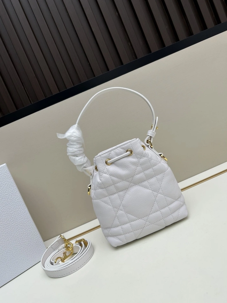 Modern Dxxr Bucket Bags 61768