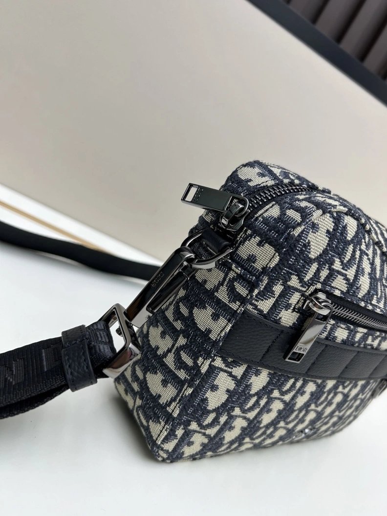 Durable Dxxr Satchel bags 61625