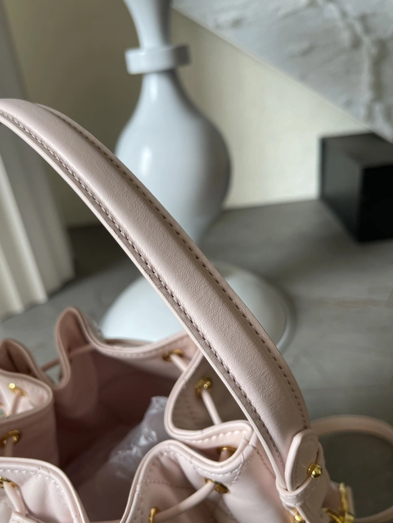 Comfortable Dxxr Bucket Bags 61791