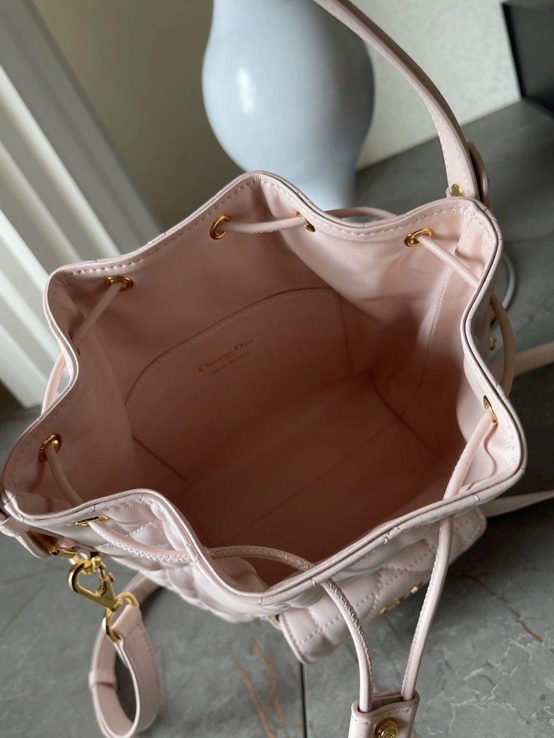 Comfortable Dxxr Bucket Bags 61791