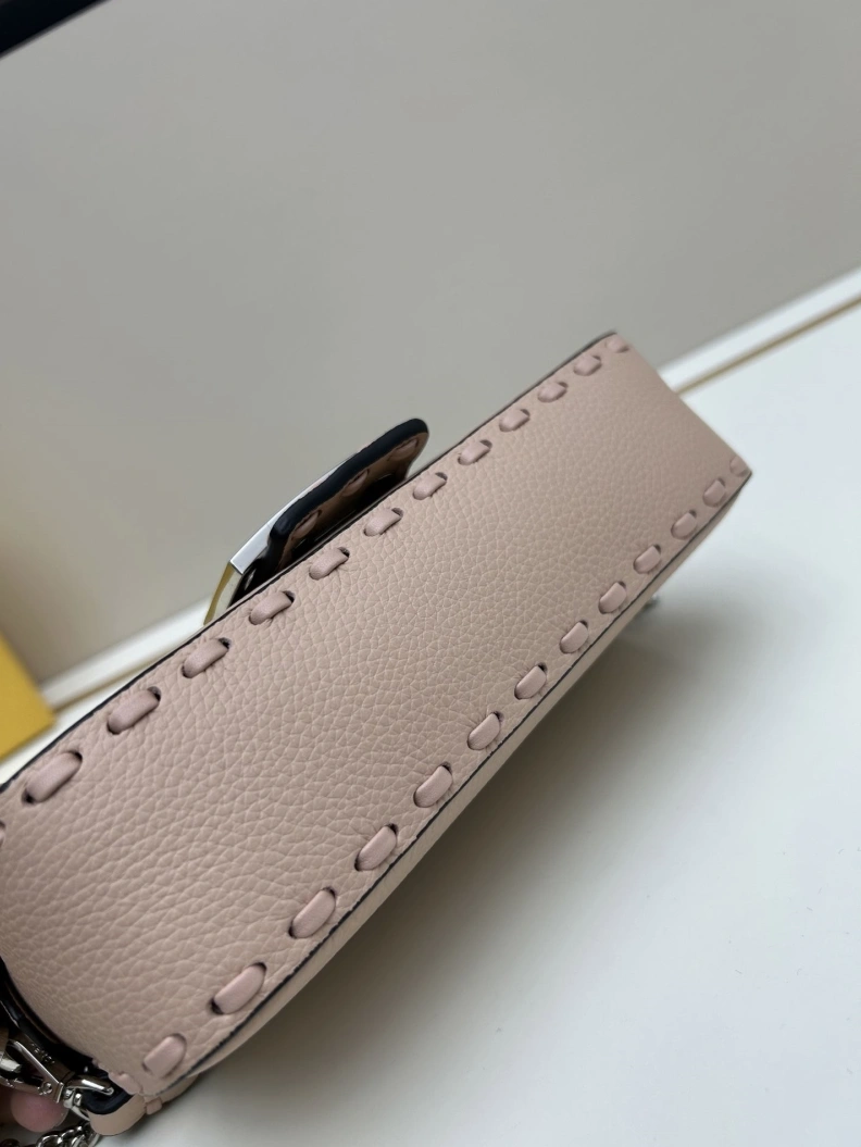 Fxndx Baguette Bags Bold 70000