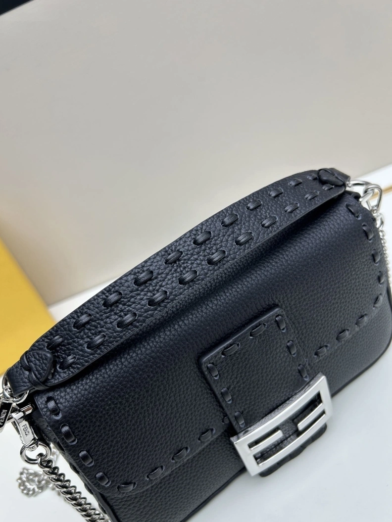 Practical Fxndx Baguette Bags 69972