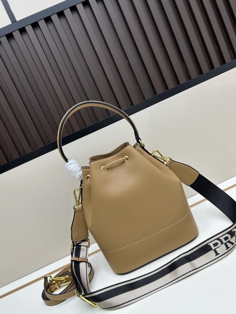 Breathable Prxdx Bucket Bags 59032