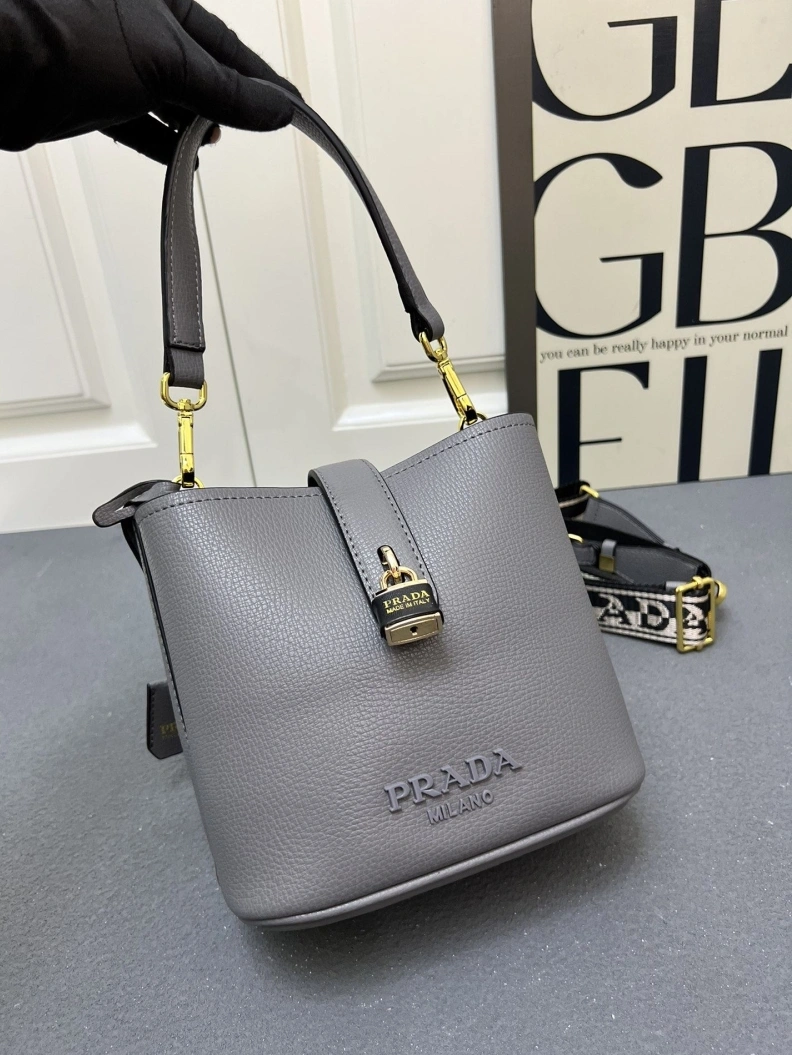HighQuality Prxdx Top Handle Bags 58049