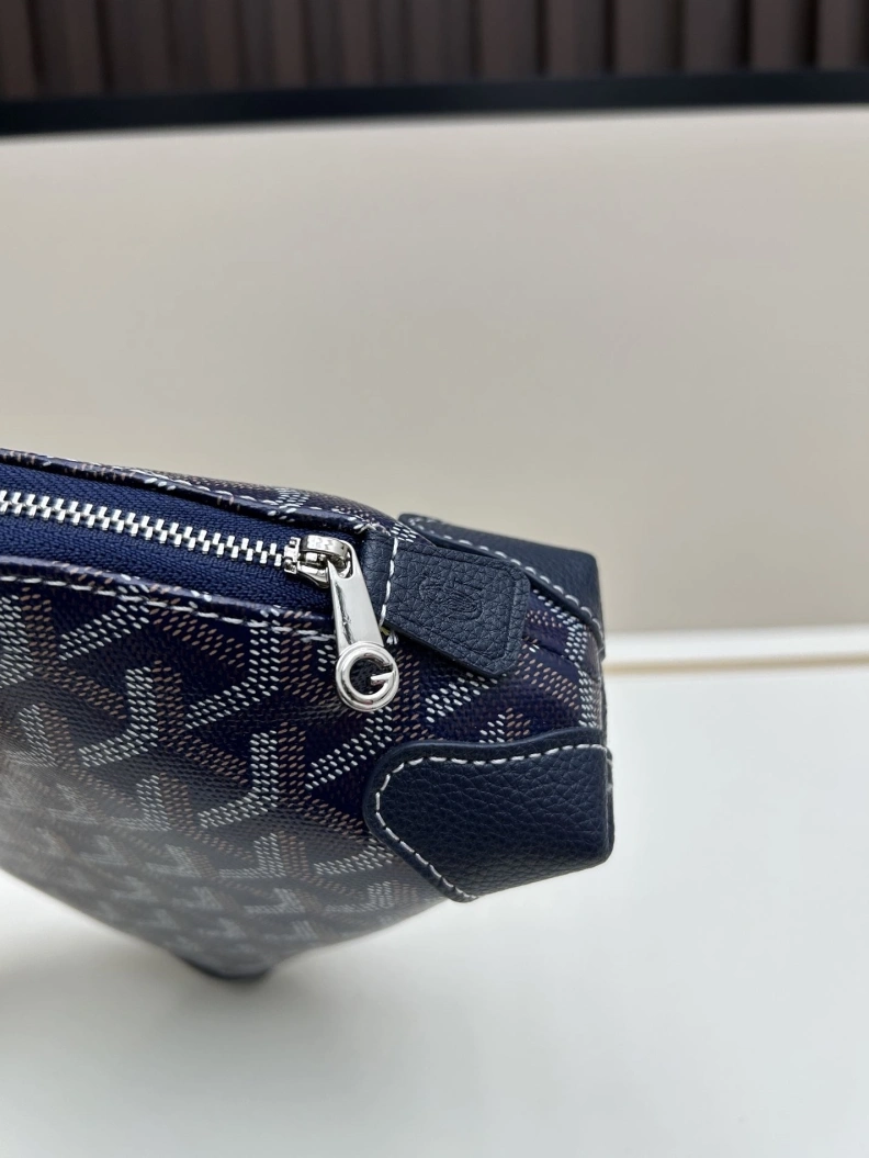 SportInspired Gxyxrd Clutch Bags 77986