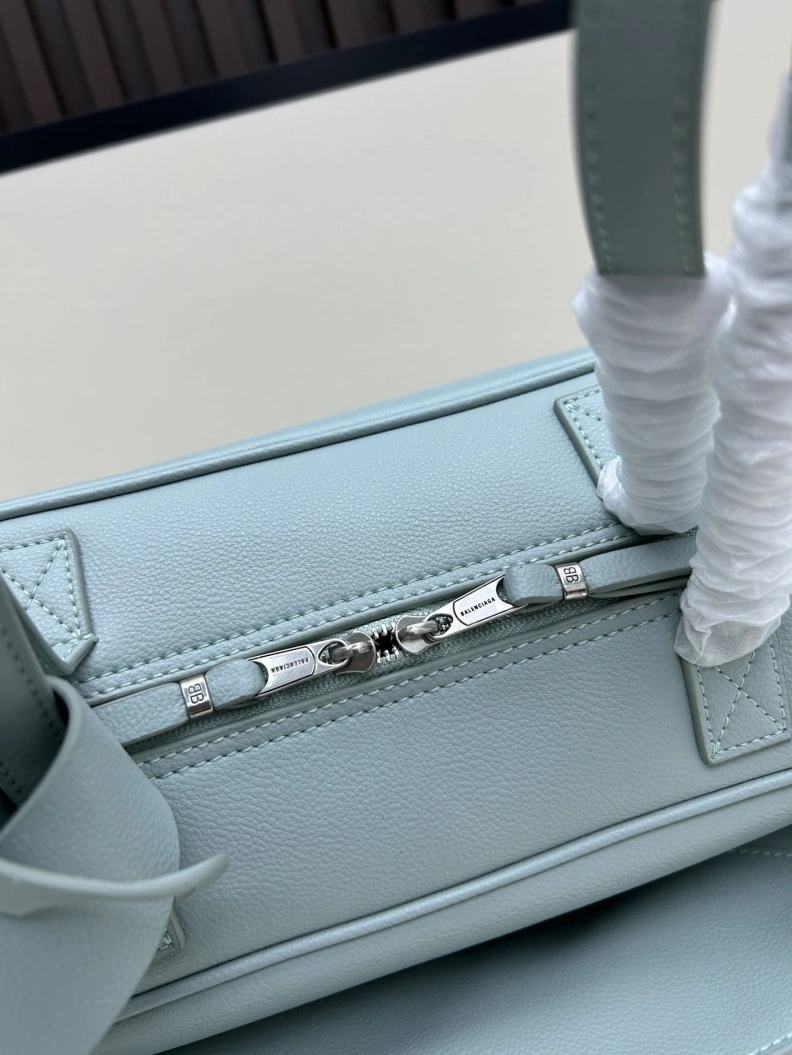 Flexible Bxlxnciaga Top Handle Bags 78614