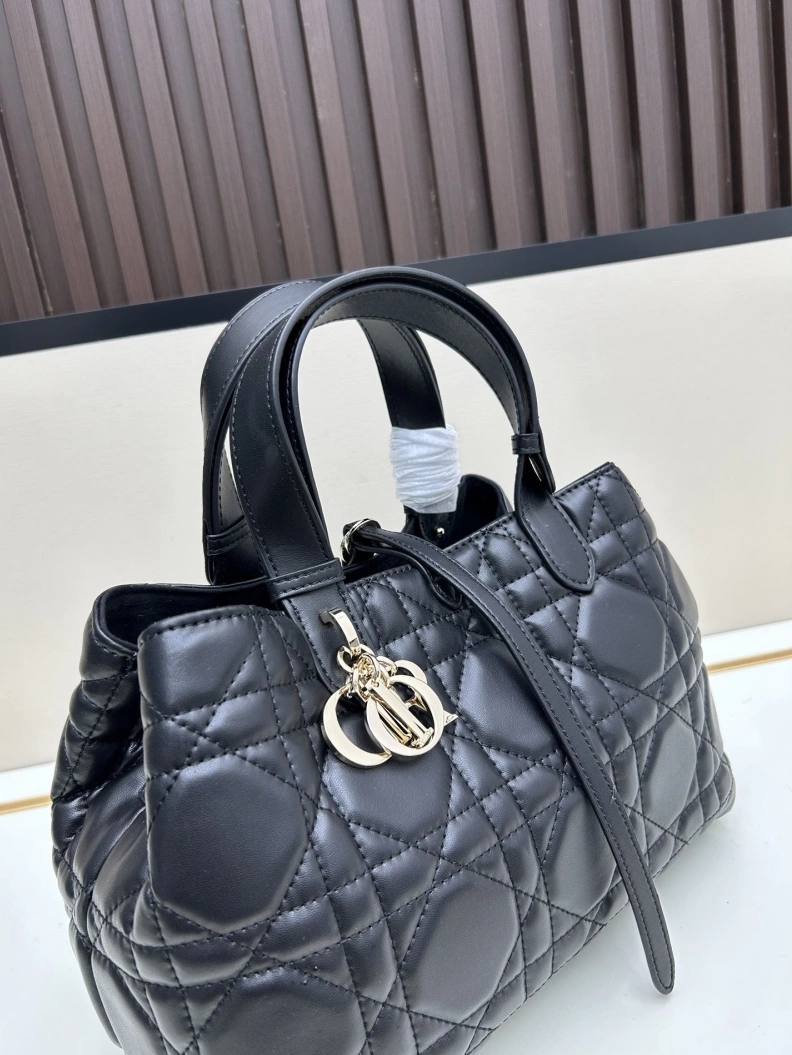 Stylish Dxxr Travel Bags 61419
