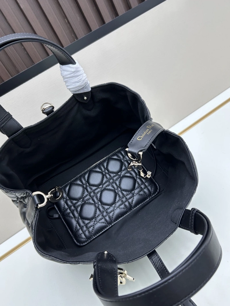 Stylish Dxxr Travel Bags 61419