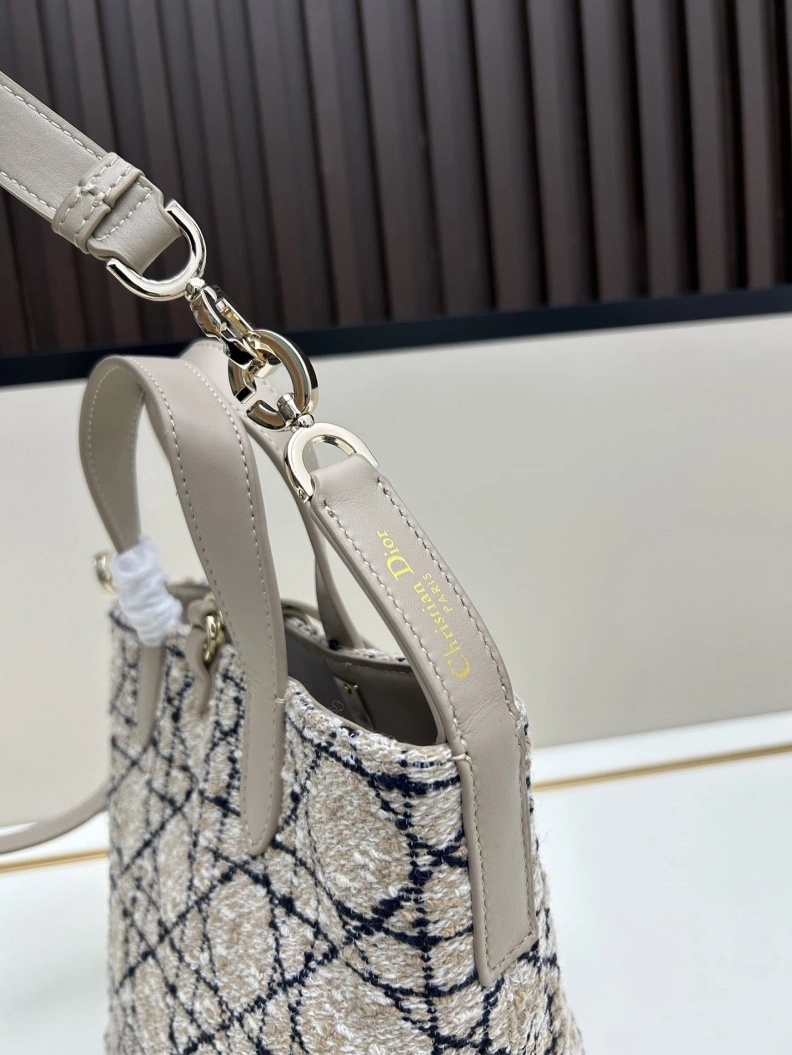 Trendsetting Dxxr Shopping Bags 61543