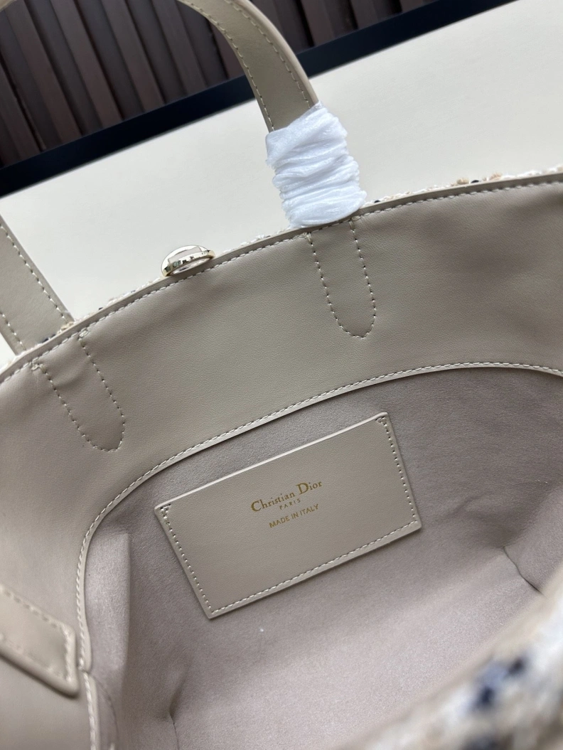 Trendsetting Dxxr Shopping Bags 61543