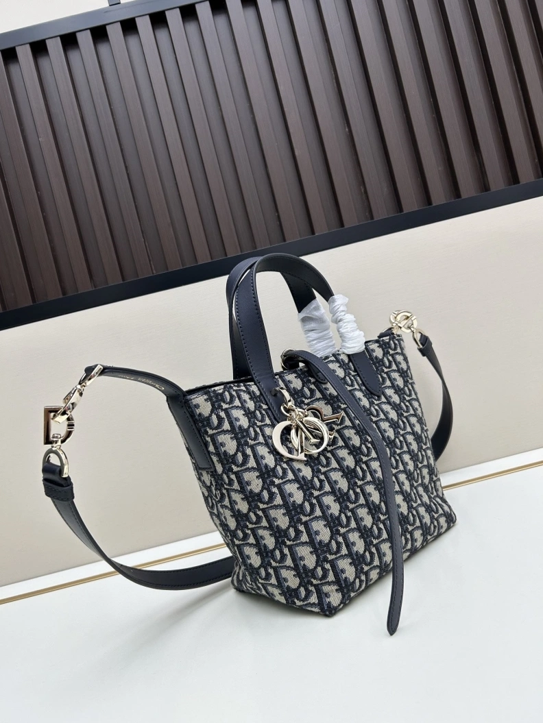 Reliable Dxxr Shopping Bags 61538
