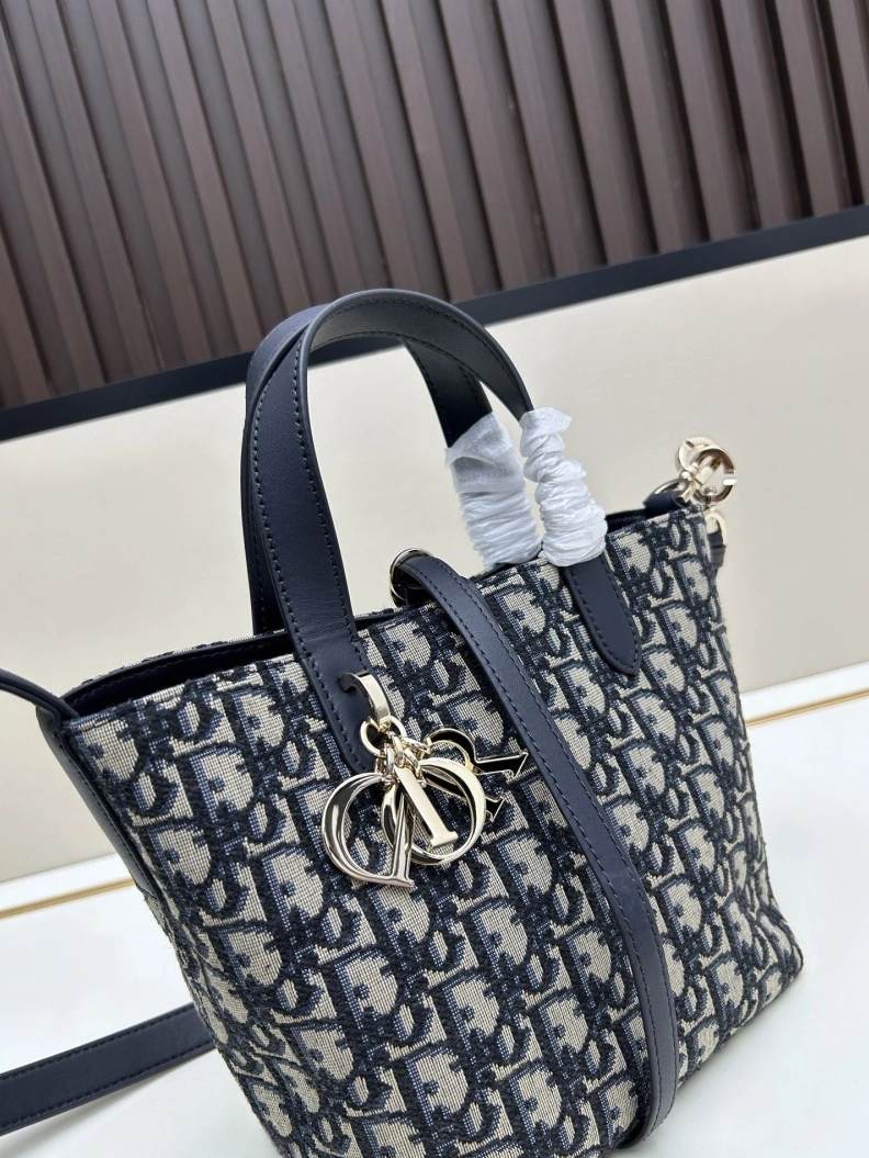 Reliable Dxxr Shopping Bags 61538