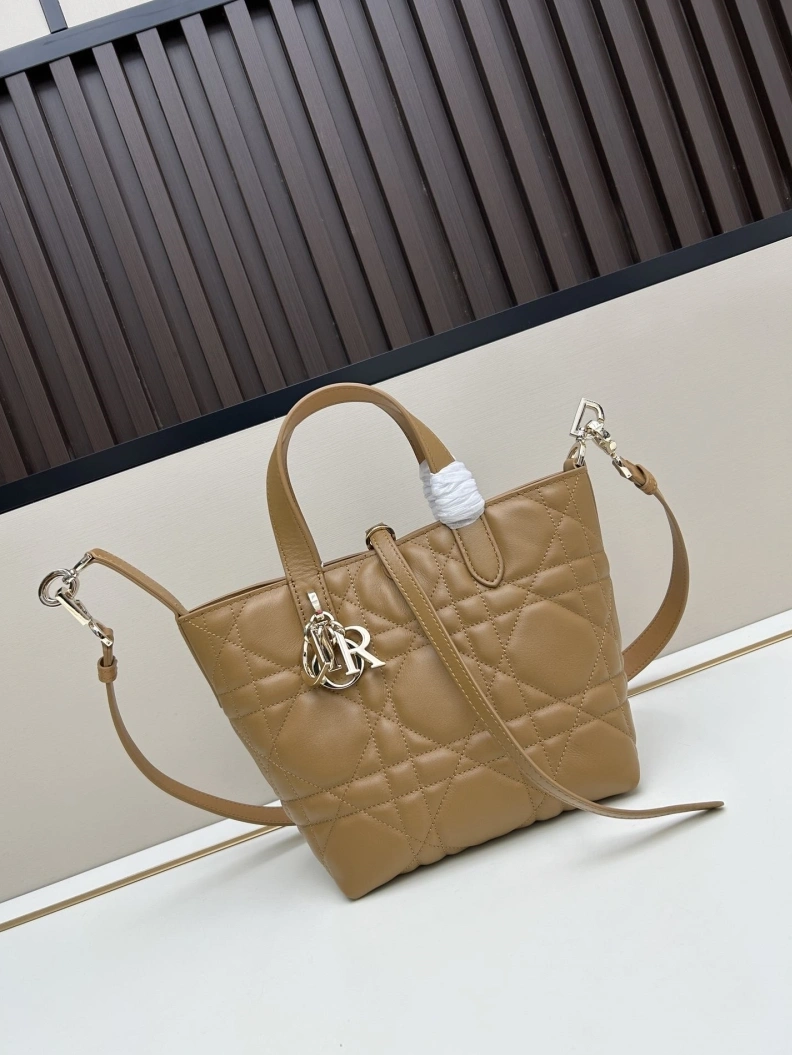 Bright Dxxr Shopping Bags 61542