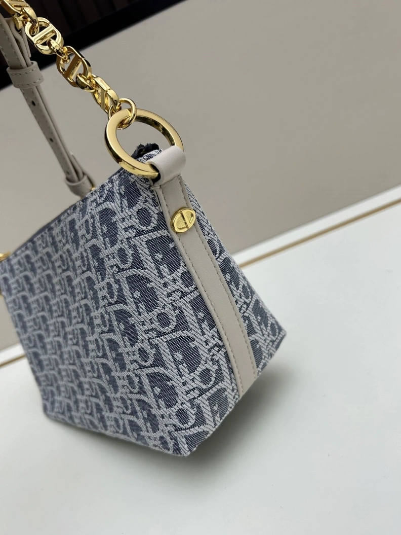 Comfortable Dxxr Top Handle Bags 61507