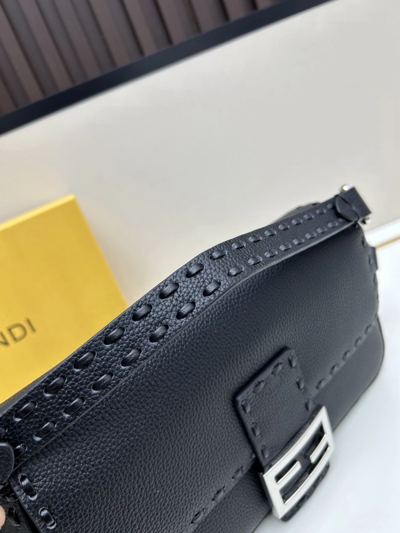 Sleek Fxndx Baguette Bags 69967