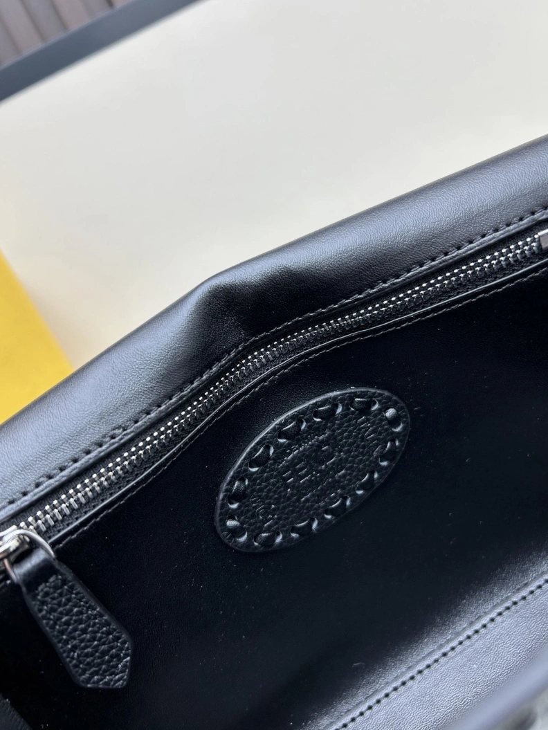 Sleek Fxndx Baguette Bags 69967