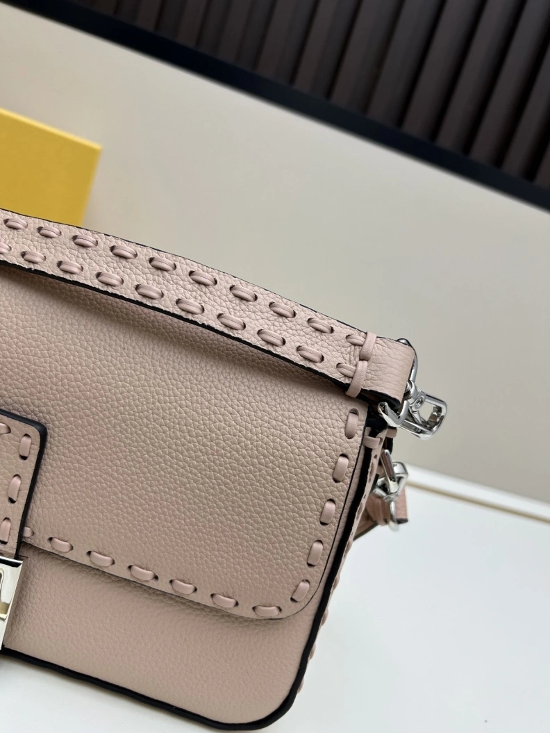 Fxndx Baguette Bags Bold 69963