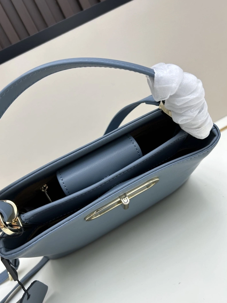 Soft Dxxr Top Handle Bags 61467